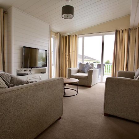 Lovely 3-Bed Cottage In Ely Eksteriør billede
