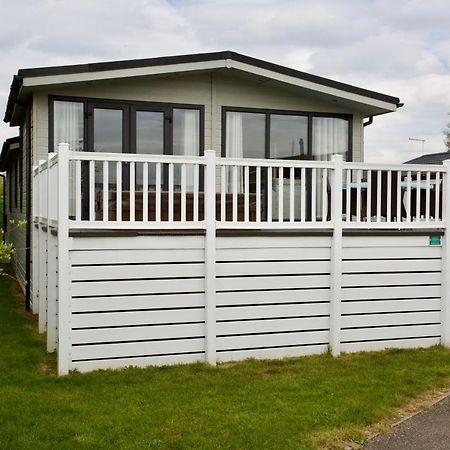 Lovely 3-Bed Cottage In Ely Eksteriør billede