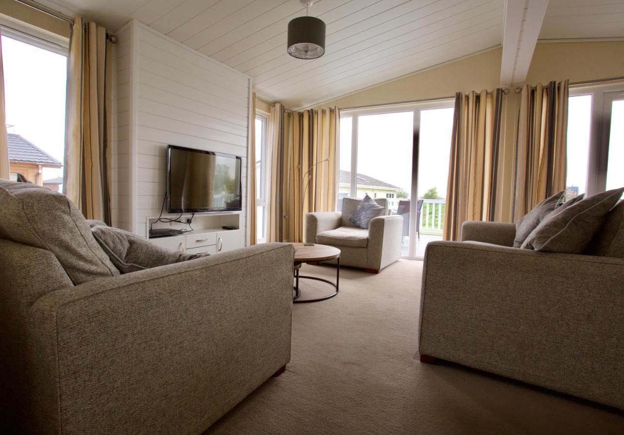 Lovely 3-Bed Cottage In Ely Eksteriør billede