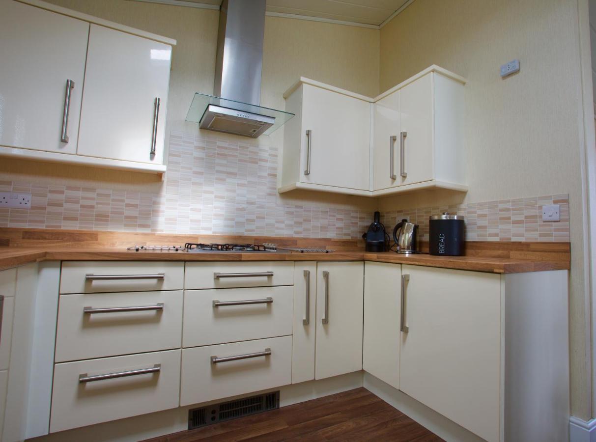 Lovely 3-Bed Cottage In Ely Eksteriør billede